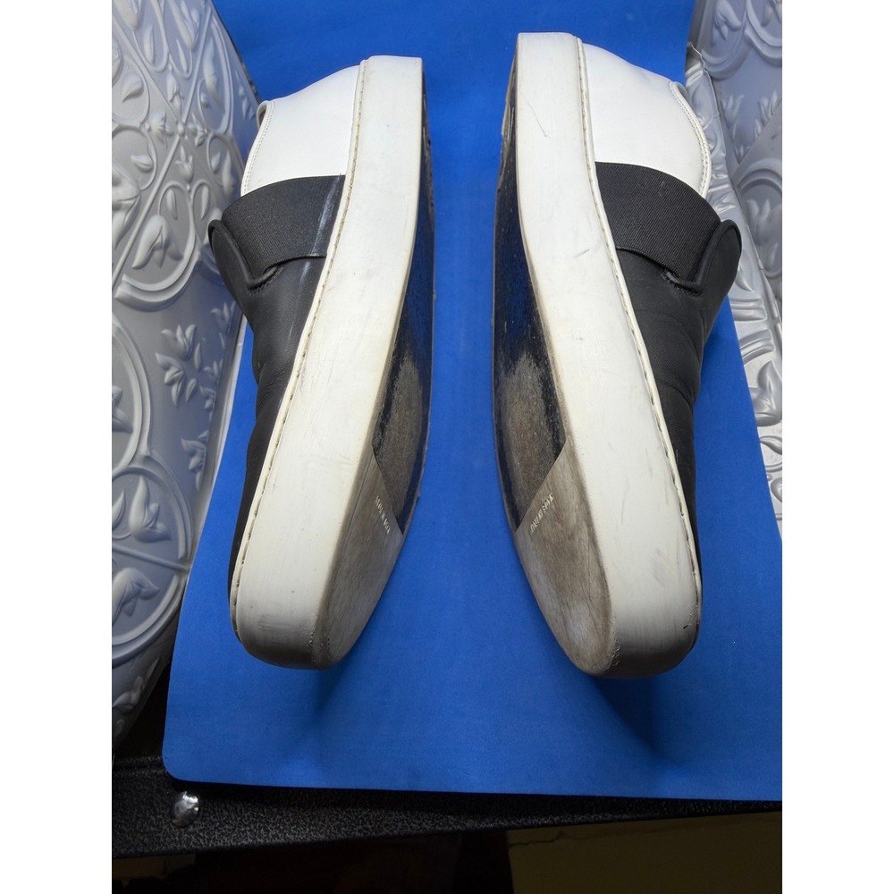 Chanel Two Tone Black White Leather Slip On Sneakers CC Logo Flats - Picture 3 of 15